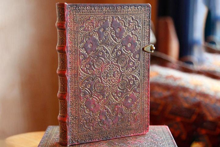 Image du produit Paperblanks Carmine (A5, À rayures, Couverture rigide)
