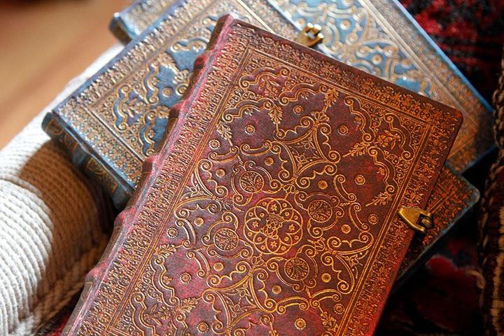 Image du produit Paperblanks Carmine (A5, À rayures, Couverture rigide)