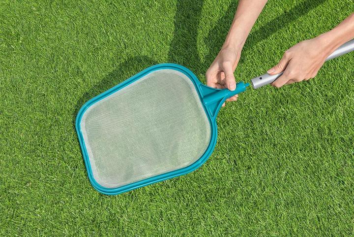 Actual product image Bestway Pool cleaning kit