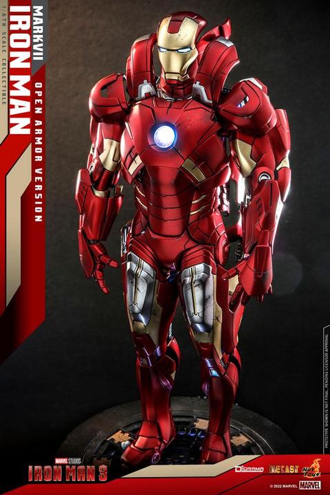 Actual product image Hot Toys Iron Man 3 diorama 1/6 Iron Man Mark VII (Open Armour Version) 32 cm
