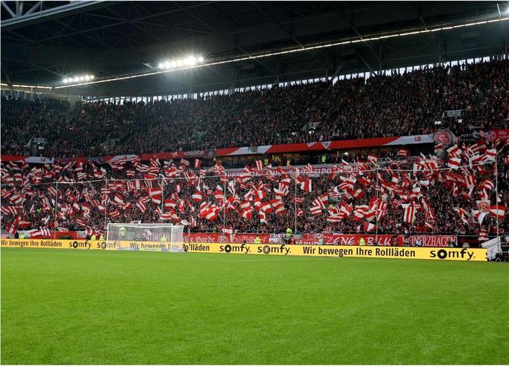Produktbild Fortuna Düsseldorf Glücklich steht dir (384 x 260 cm)