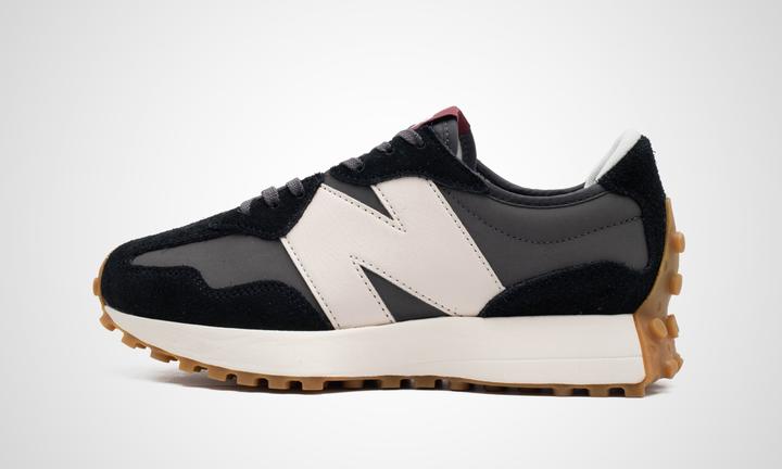 Actual product image New Balance 327 (38)