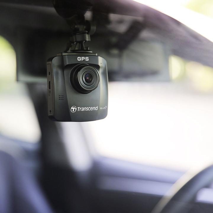 Immagine prodotto Transcend DrivePro 250 incl. 32GB microSDHC TLC (WiFi, Display integrato, Bluetooth, Accumulatore di carica elettrica, Ricevitore GPS, Full HD)