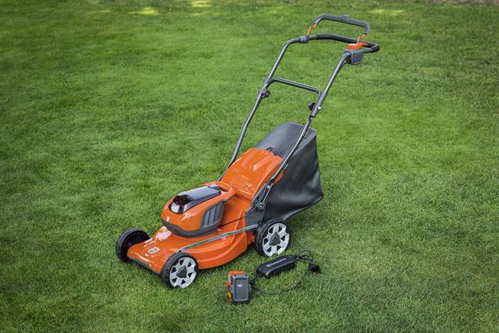 Image du produit Husqvarna LC 137i (Fonctionnement sur batterie)