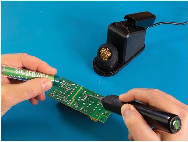 Immagine prodotto Velleman Saldatore a batteria