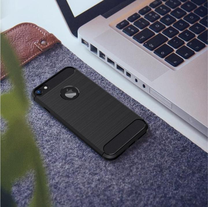 Image du produit Screenguard Apple iPhone SE 2022 Étui Carbon Brushed Soft TPU (Apple iPhone SE (3ème génération))