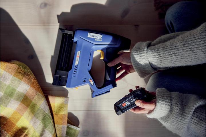 Actual product image Rapid BTX553 18V P4A cordless tacker