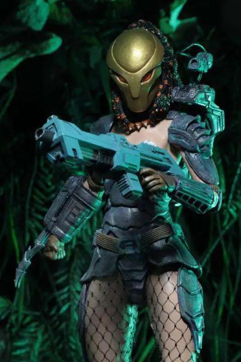 Image du produit Bandai NECA Predator Series 18 Machiko Noguchi Figurine (Ultimate Body)