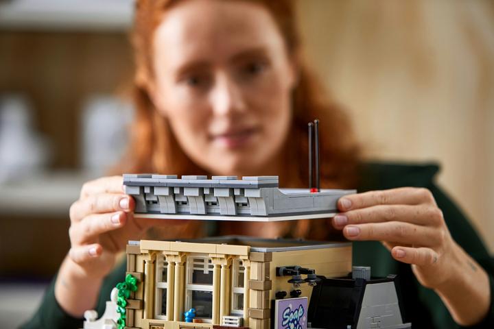 Actual product image LEGO Police Station (10278, LEGO Creator Expert, LEGO Rare Sets)