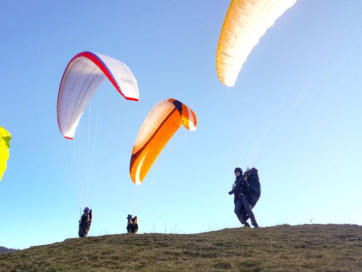Immagine prodotto Smartbox Sport a sensazione: 1 impressionante volo in parapendio in tandem nel cielo di Lucerna (1 pers.)