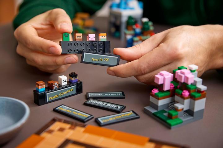 Actual product image LEGO The Crafting Table (21265, LEGO Minecraft)