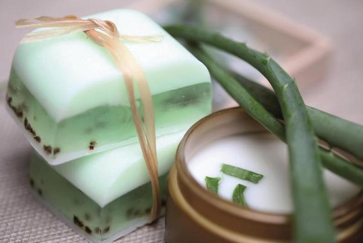 Produktbild Glorex Glycerin-Seife Öko mit Aloe Vera