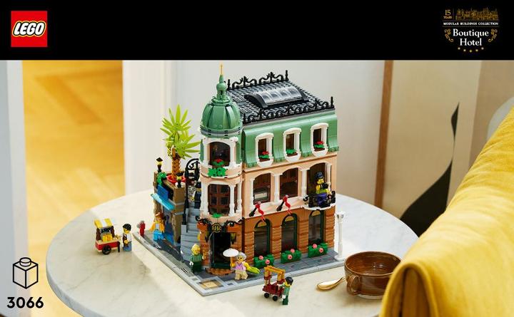 Actual product image LEGO Boutique- Hotel (10297, LEGO Rare Sets)