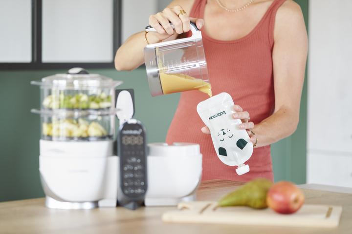 Actual product image Babymoov ISY squeeze bag