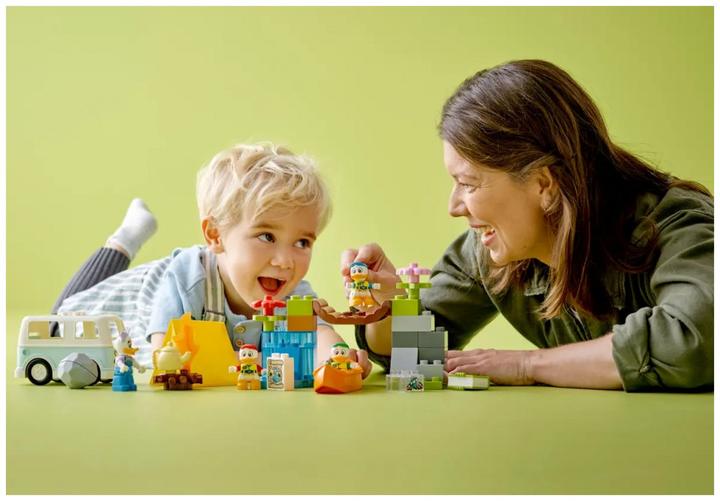 Produktbild LEGO Camping-Abenteuer (10997)