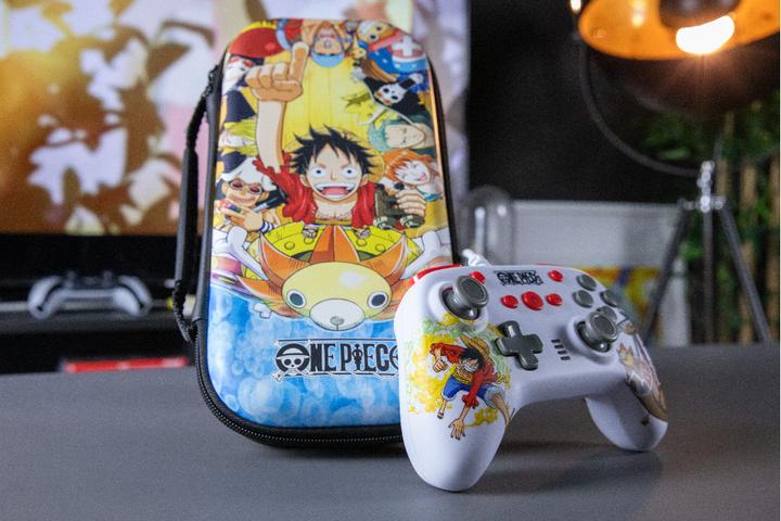 Actual product image Konix One Piece Gamepad (PC, Switch)