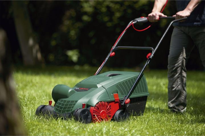Produktbild Bosch Home & Garden Moosrupfer UniversalRake 900