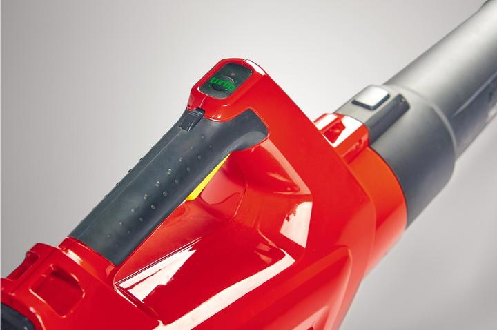 Actual product image Wolf-Garten LYCOS 40/740 B Solo (Rechargeable battery operated, Leaf blower)