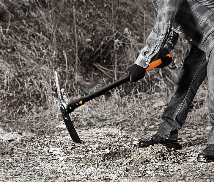 Actual product image Fiskars PICK L +F3132/F31595 LB/36IN