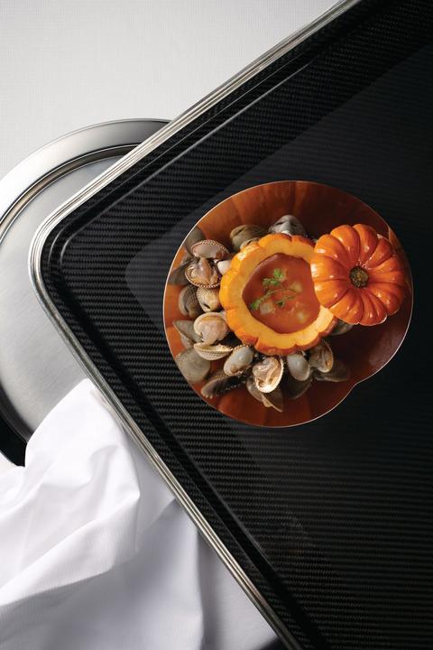 Produktbild Alessi Salatschüssel aus Edelstahl Silberfarben (34 cm, 3 l, 1 x)