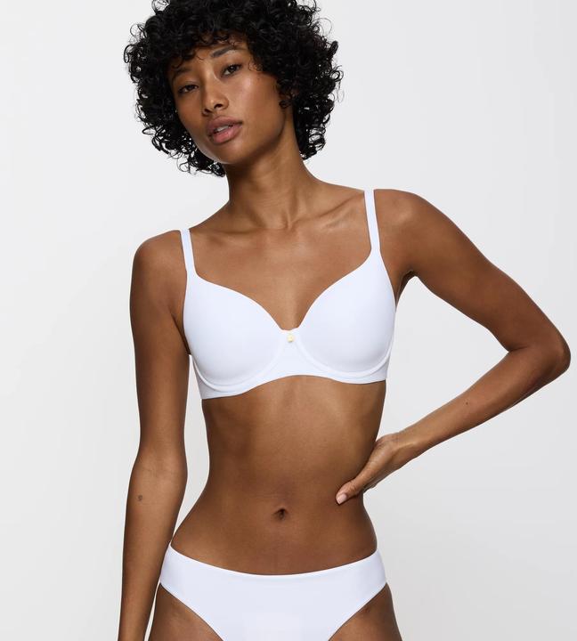 Image du produit Triumph Essentiels pour le maquillage du corps WP (70 B, Une unité par pack)