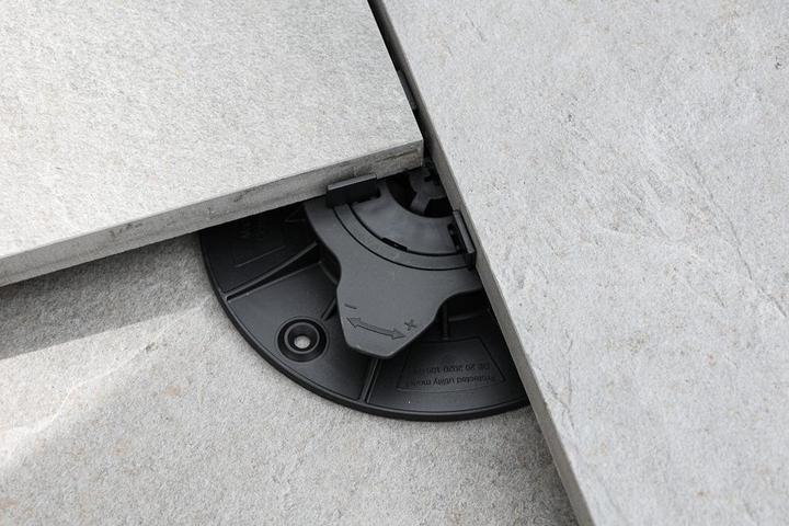 Actual product image Sanpro Pedestal support? height-adjustable for terrace slabs & quick-release fastener 18-36 mm