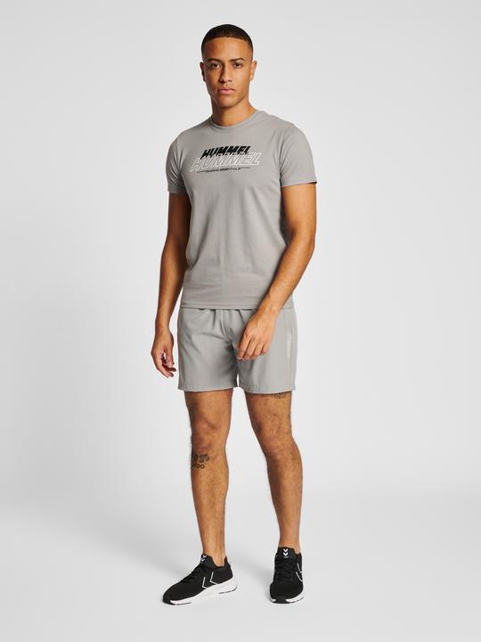 Actual product image hummel hmlTE BASE WOVEN SHORTS (M)