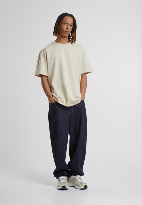 Actual product image Urban Classics Heavy Oversized Tee - 1560 (L)