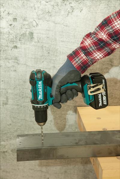 Actual product image Makita Cordless drill screwdriver DDF482RMJ Set (Rechargeable battery operated)