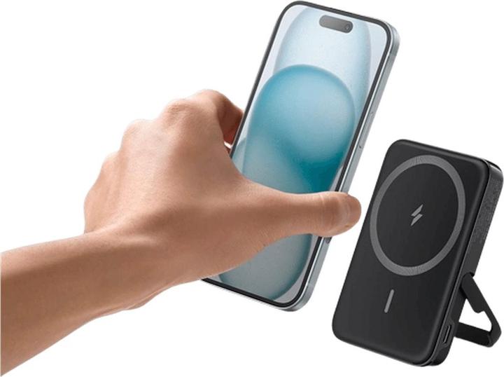 Image du produit Anker 322magGo banque d'alimentation magnétique sans fil 5000mAh 7,5W avec support noir (5000 mAh, 12 W, 18.50 Wh)
