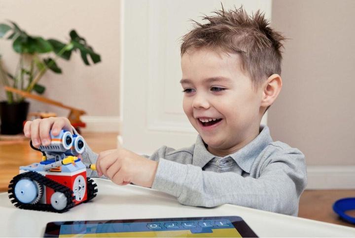Actual product image Tinkerbots My first Robot