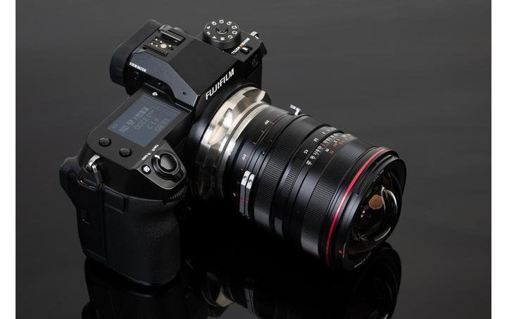 Actual product image Venus Optic 15mm f/4.5R Zero-D Shift for Fuji GFX (Fujifilm G, full size)