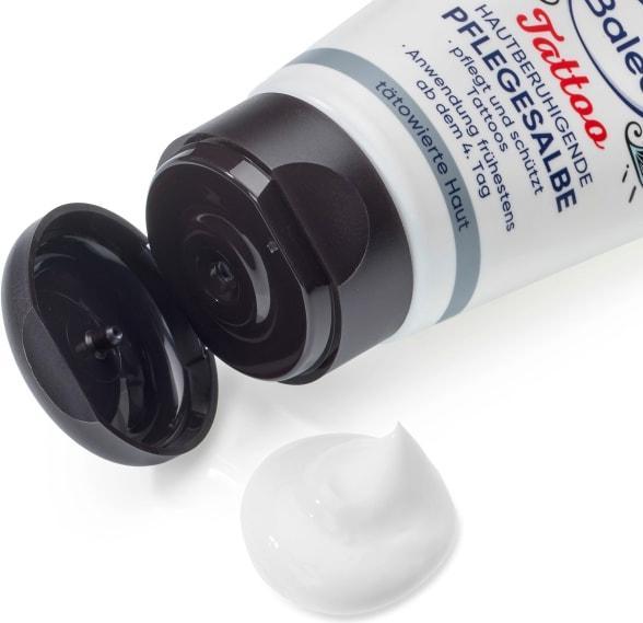 Produktbild dm Balea Tattoopflege Hautberuhigende Pflegesalbe (50 ml)