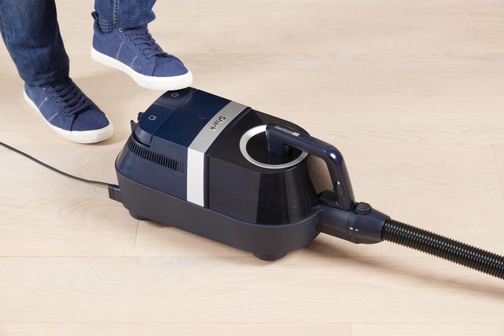 Actual product image Shark CZ250EUT Bagless Floor Vacuum Cleaner, Pet + AntiHair