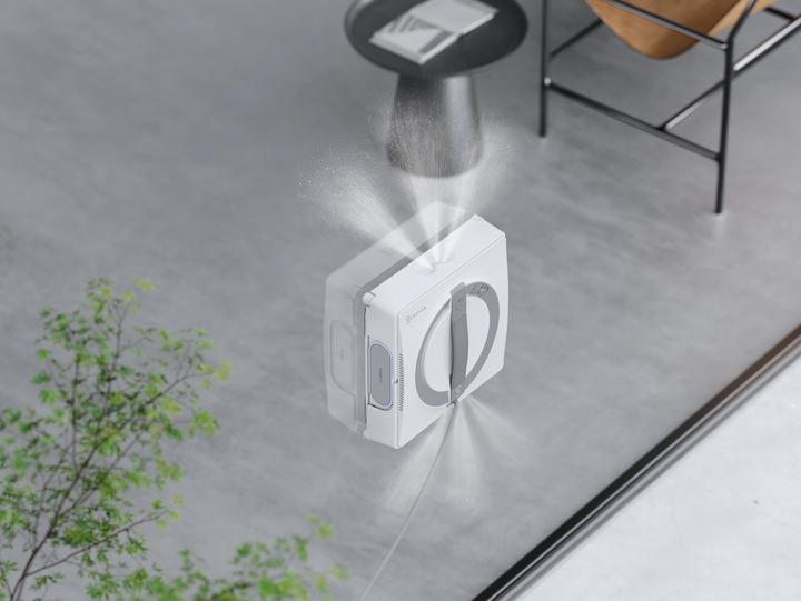 Actual product image Ecovacs W2 Pro Omni