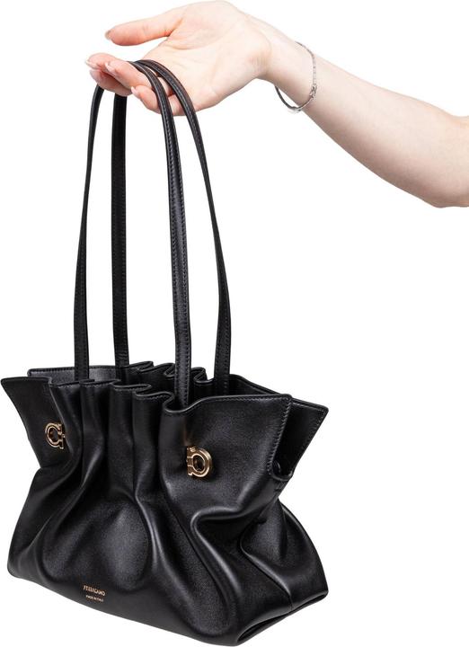 Produktbild Salvatore Ferragamo Ferragamo soft bag in nappa color black