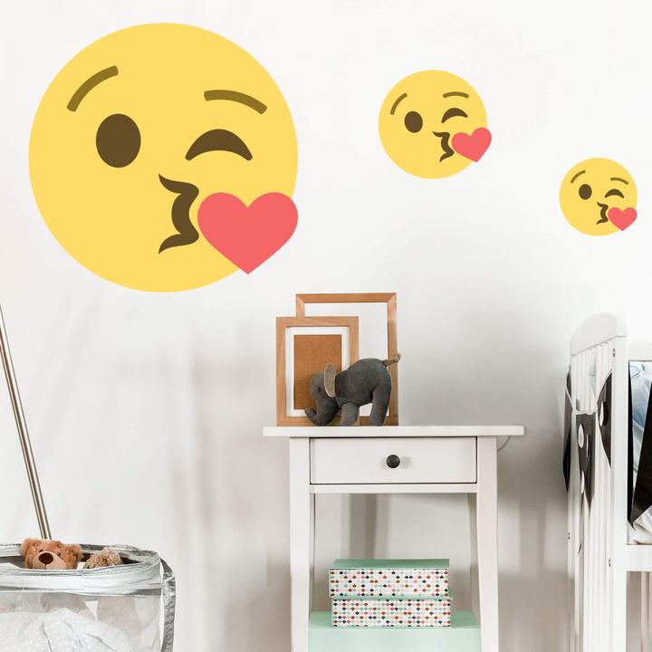 Immagine prodotto Emojione Emoji che lancia un bacio (40 x 40 cm)