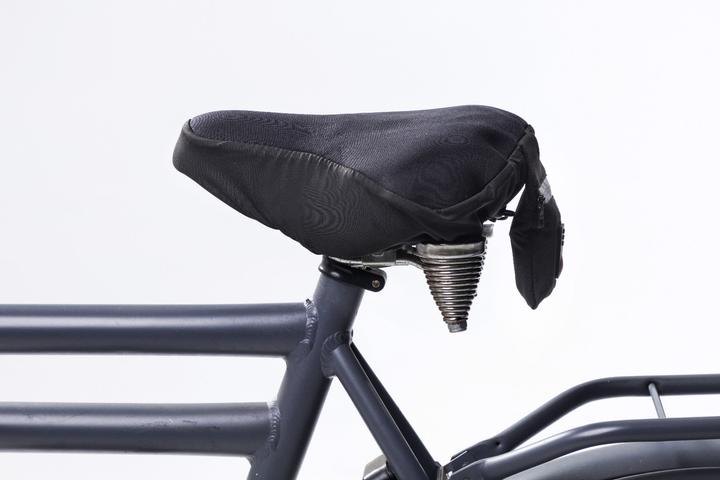 Actual product image Bertschat Heated bicycle saddle cover