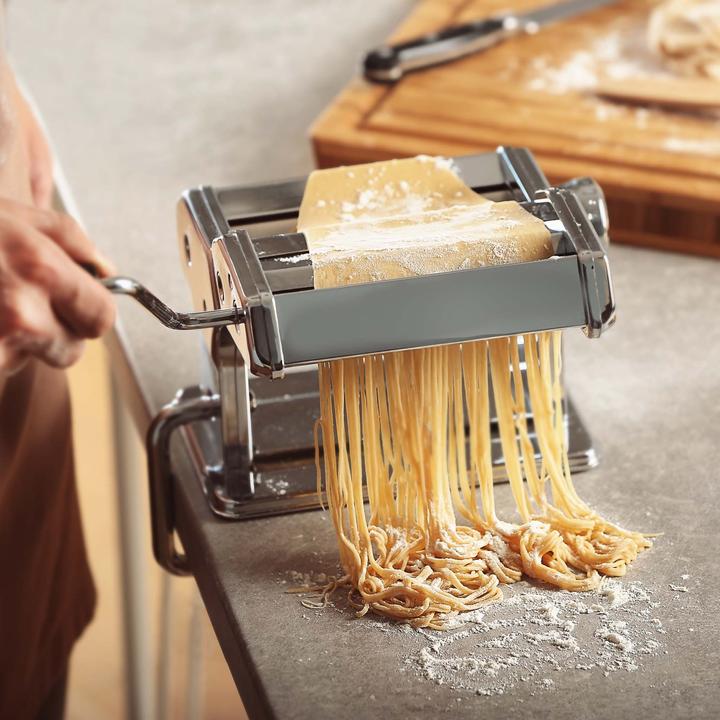 Actual product image Toboli Manual pasta machine