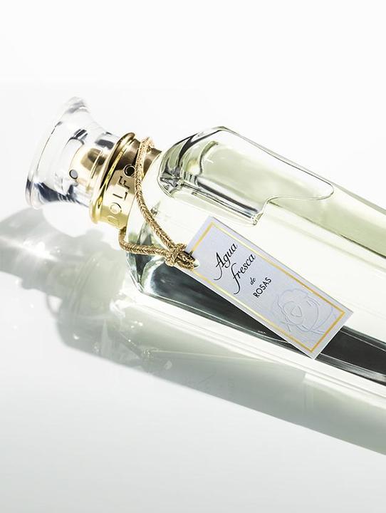 Actual product image Adolfo Dominguez Agua Fresca De Rosas Eau de Toilette, 60ml (Eau de toilette, 60 ml)