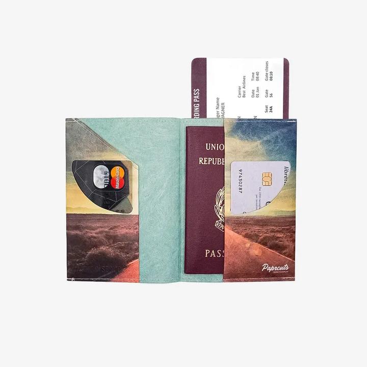 Produktbild Paprcuts RFID Reisepasscover Wanderlust (Zusätzliche Polsterung)