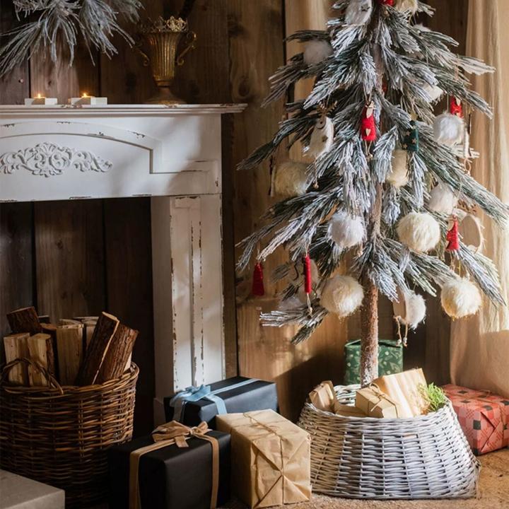 Produktbild Hermex Rattan-Weihnachtsbaumkorb Christbaum-Rock Tannenbaum-Kragen Korbabdeckung (1 -teilig)