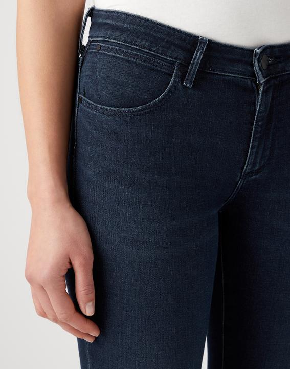 Actual product image Wrangler Skinny (25)