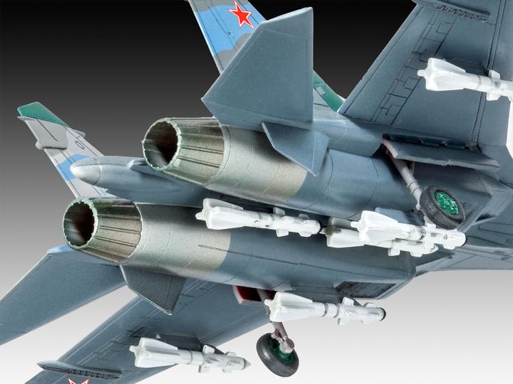 Produktbild Revell Model Set Suchoi Su-27 Flanker