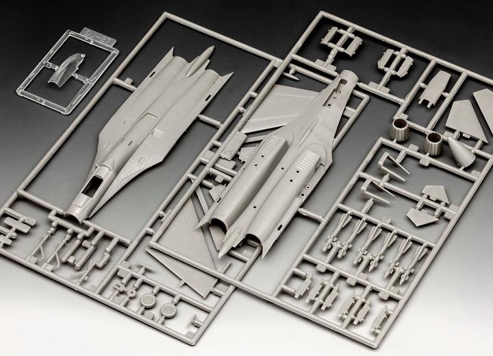 Produktbild Revell Model Set Suchoi Su-27 Flanker