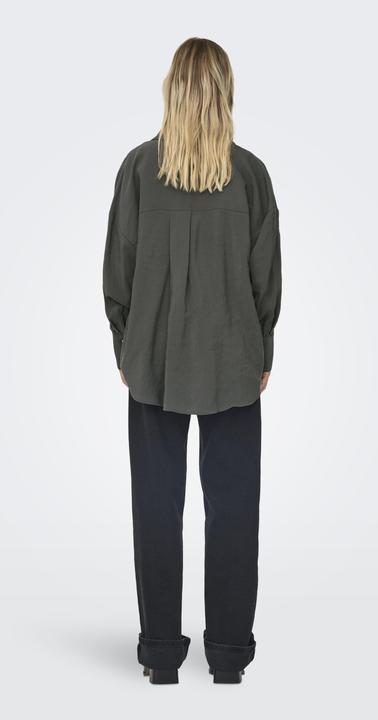 Actual product image Only Loose fit Shirt collar Sleeve cuffs with button Low set-in shoulder Shirt Shirt (XS)