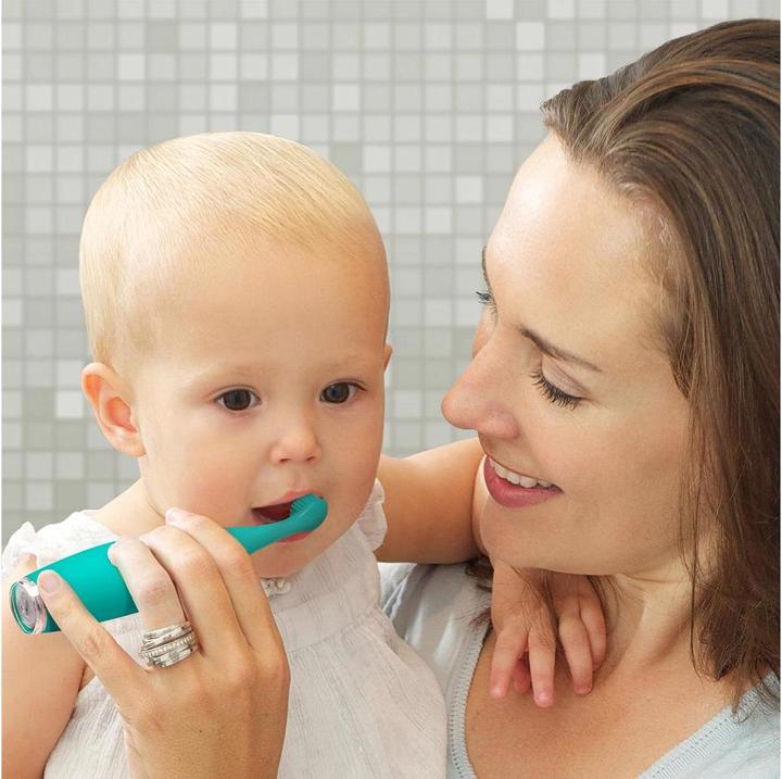 Produktbild Foreo Schallzahnbürste ISSA Baby Kiwi Green Panda (Schallzahnbürste)