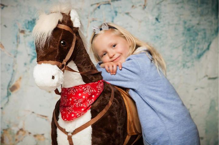 Immagine prodotto Knorrtoys Cavallo in piedi XXL "Winnie