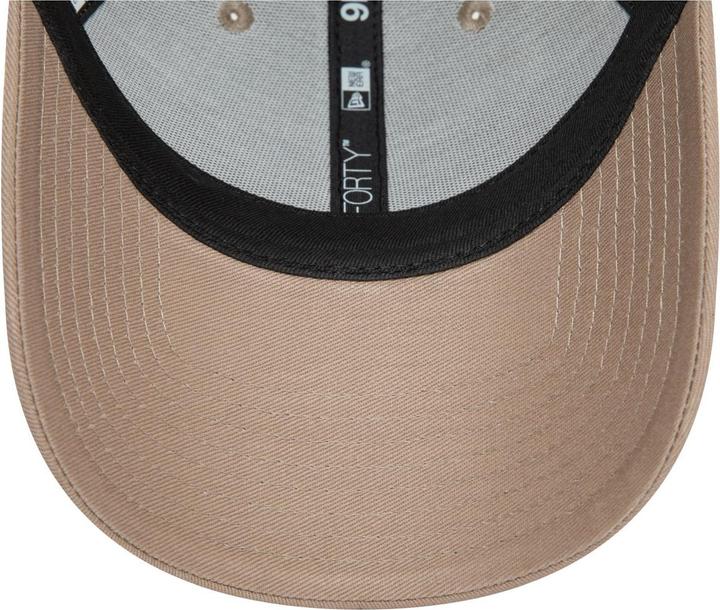 Actual product image New Era 9Forty Strapback Cap - Essential Ash Brown