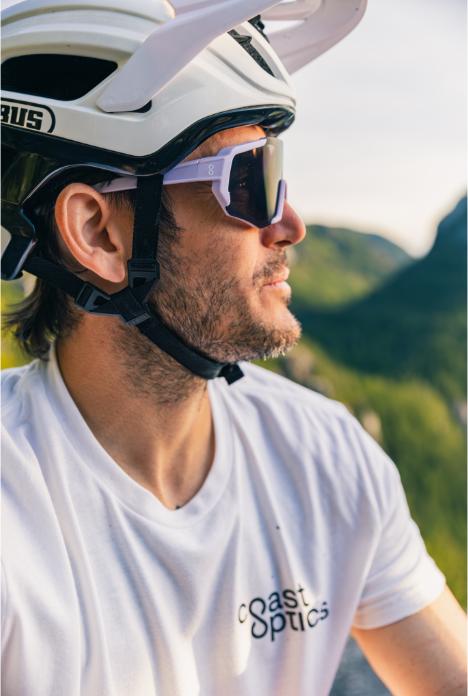 Immagine prodotto Coast Optics Occhiali sportivi Nita Alpen viola con sole nero e lenti trasparenti (Alpi viola, Vetro trasparente, Sole Nero)